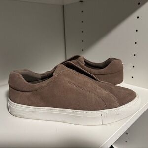 J-slide women’s Suede Slip-On Sneakers